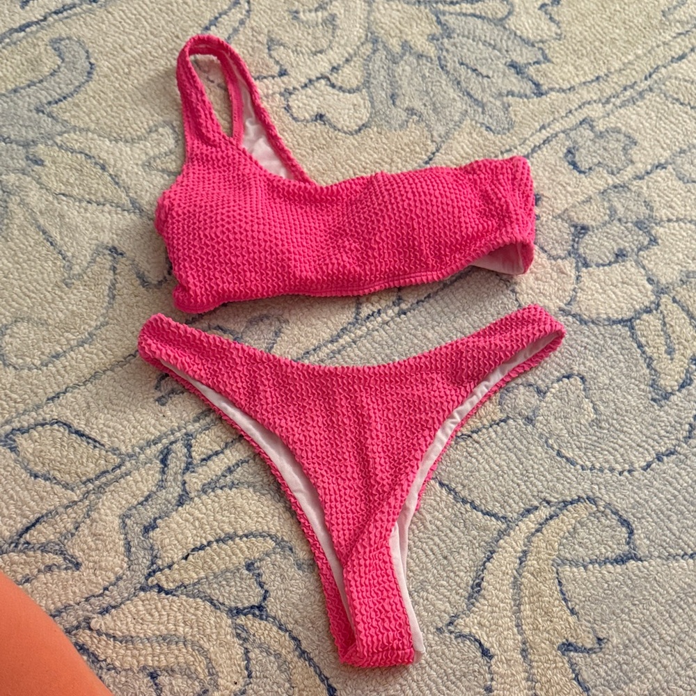 SHEIN Vibrant Pink Textured Bikini